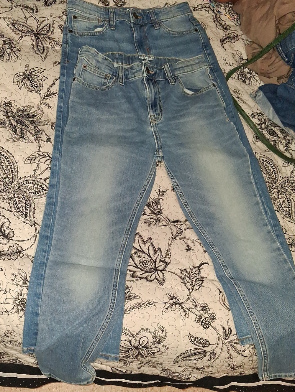 Cat & Jack Light Blue Kids Jeans - Faded Wash